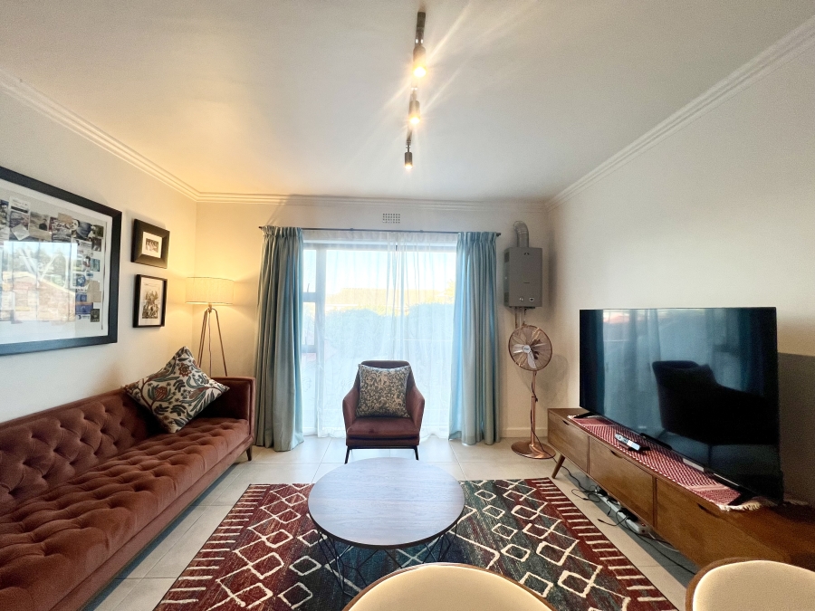 1 Bedroom Property for Sale in Table View Western Cape
